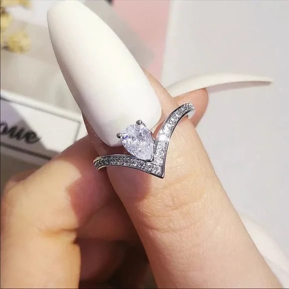 💙Cute Pear Shape Sterling Silver Jewerly Set - Picture 2 of 5